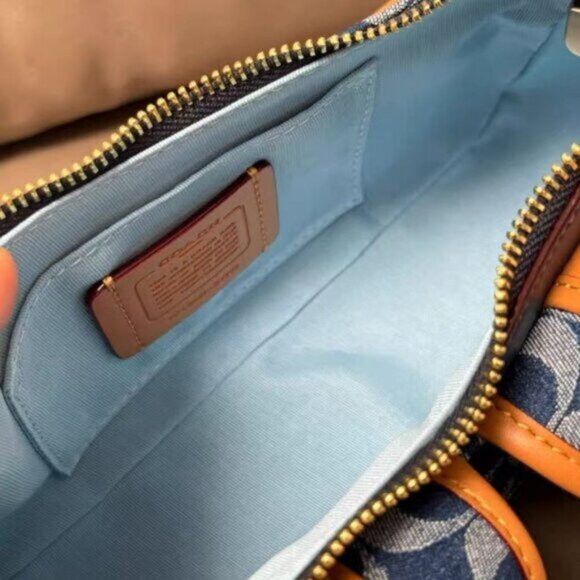 Coach Navy and Tan Shoulder Bag - Picture 4 of 9